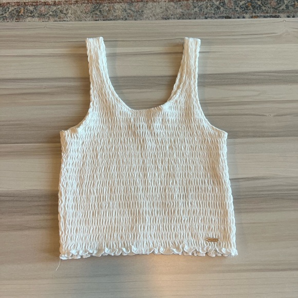 White hollister tank top - Picture 2 of 2
